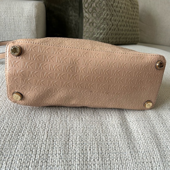 Michael Kors Nude handbag/crossbody - Picture 2 of 3
